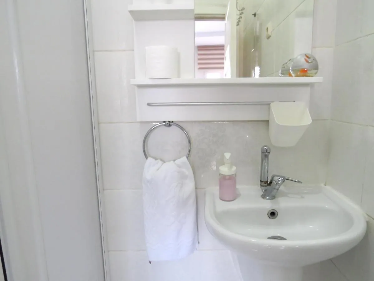 Istanberry - Happy Economy Apartments Istanbul